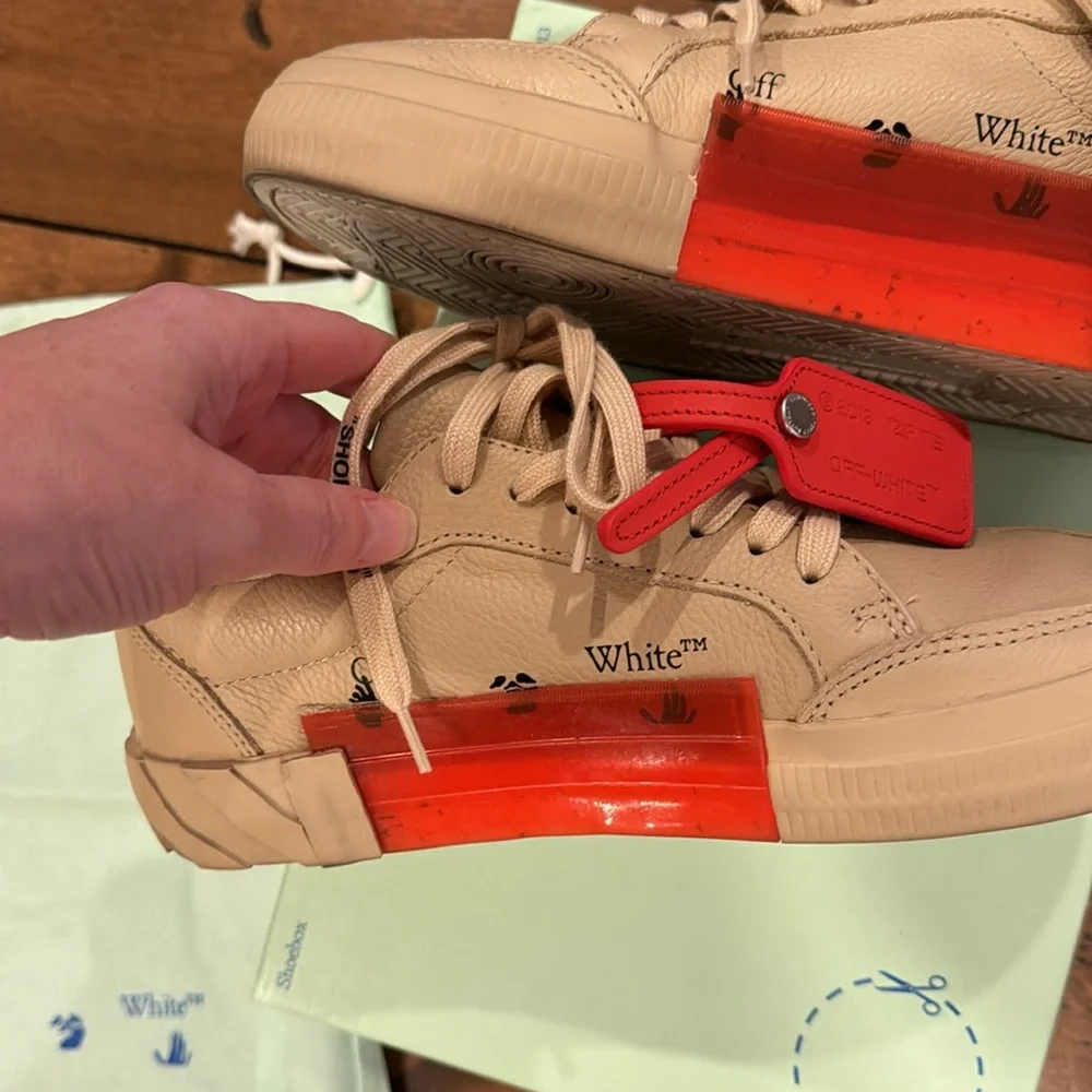 Off-White Low Vulcanized Calf Leather Sneakers in Sand - Picture 9 of 16